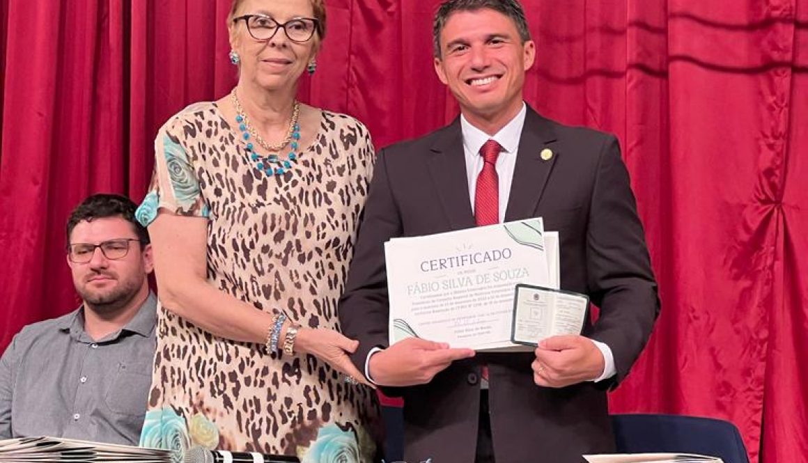 Posse da nova diretoria do CRMV/RR reúne autoridades, presidentes e o GRADE